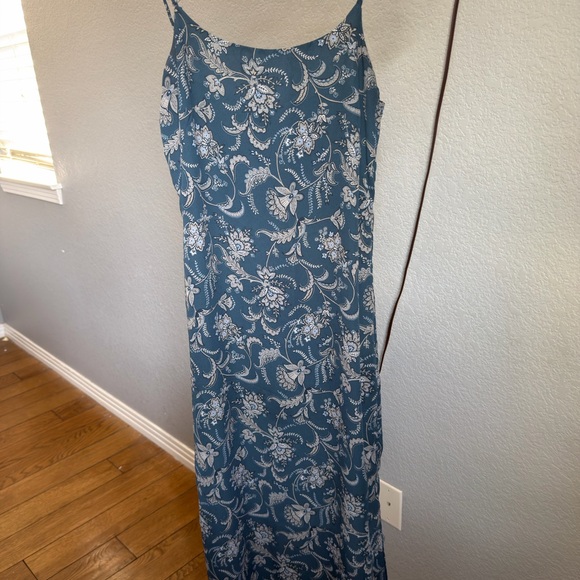 Old Navy Dresses & Skirts - Old Navy Blue and White Floral Maxi Dress